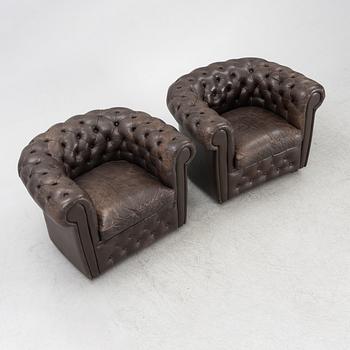 Fåtöljer, ett par, Chesterfieldmodell, OY BJ Dahlqvist AB, BD Furniture, Jakobstad, Finland, 1900-talets andra hälft.