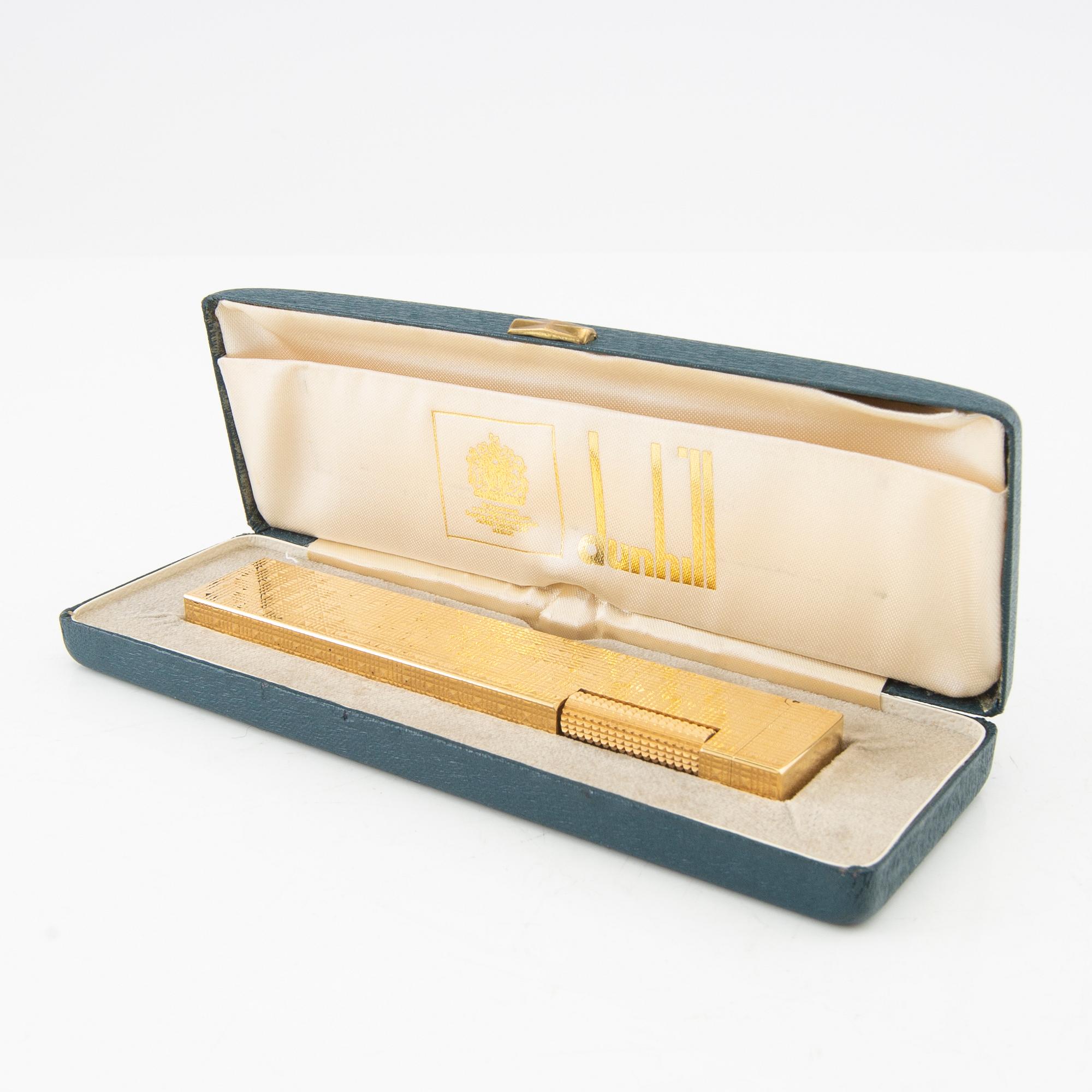Dunhill lighter, late 20th century, England.