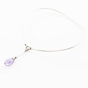 Vivianna Torun Bülow-Hübe, collier "Dew-drops", silver, ametist och briljanter för Georg Jensen.