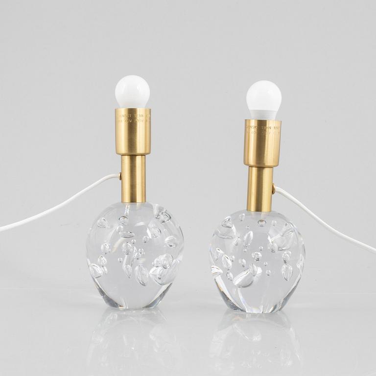 Josef Frank, a pair of model G 1819 table lamps, Svenskt Tenn.