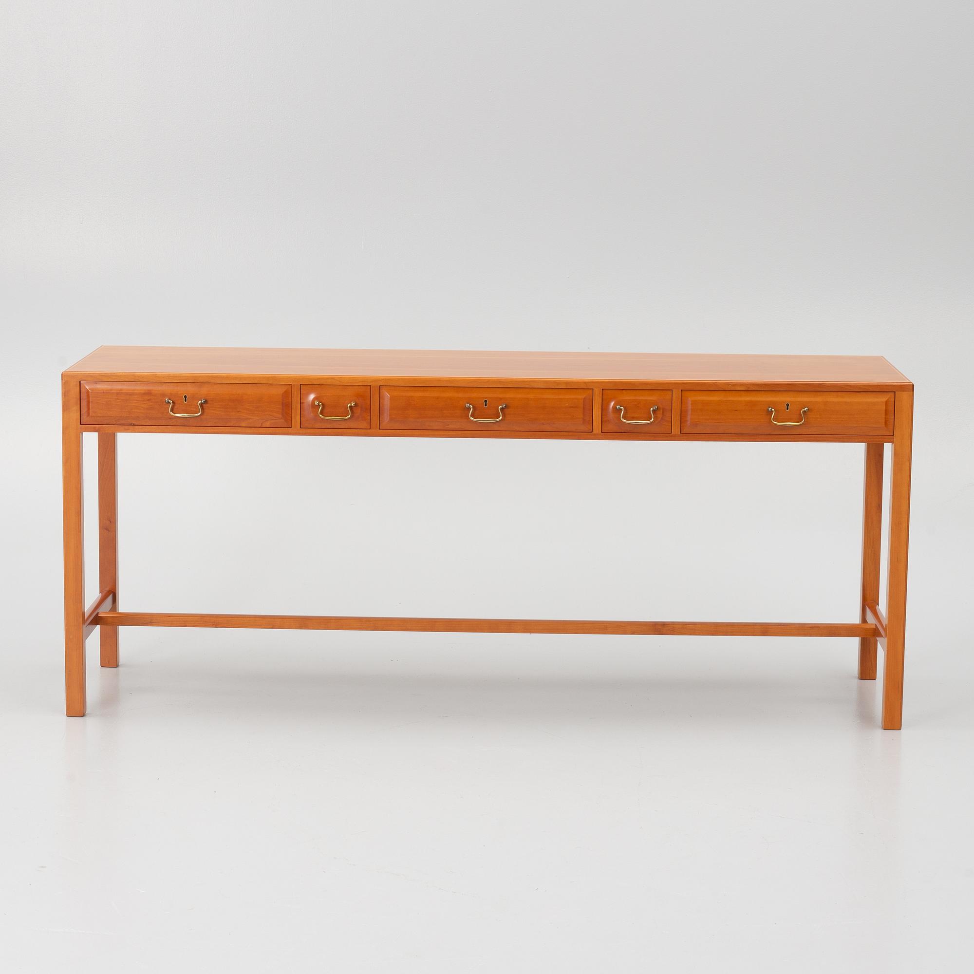 Josef Frank, Sideboard, model 821, Firma Svenskt Tenn, after 1985.