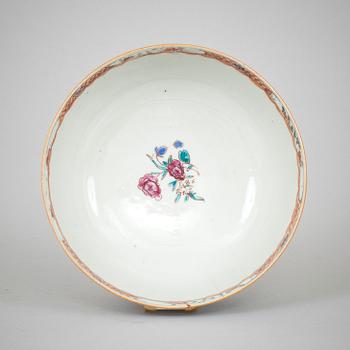 SKÅL, porslin. Kina Qianlong, mandarin 1700-tal.