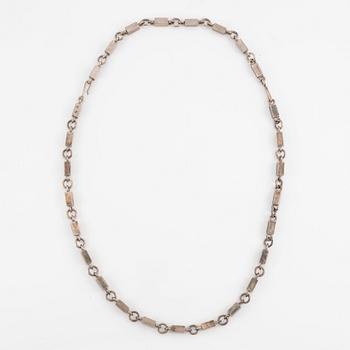 Wiwen Nilsson, necklace/braclet, silver, stick chains.