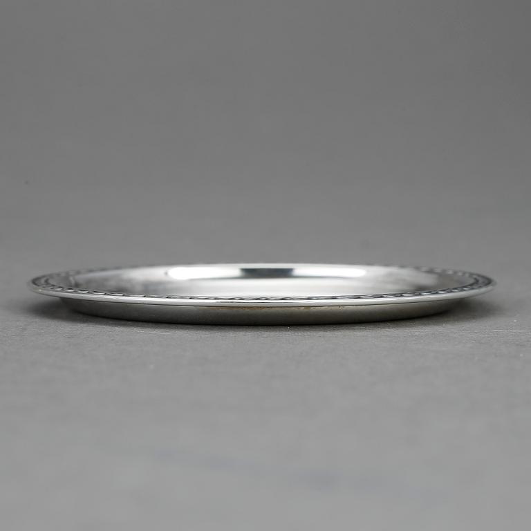 COASTERS, 18 st, silver, GAB samt CG Hallberg, 1900-tal. Total vikt 363 gram.
