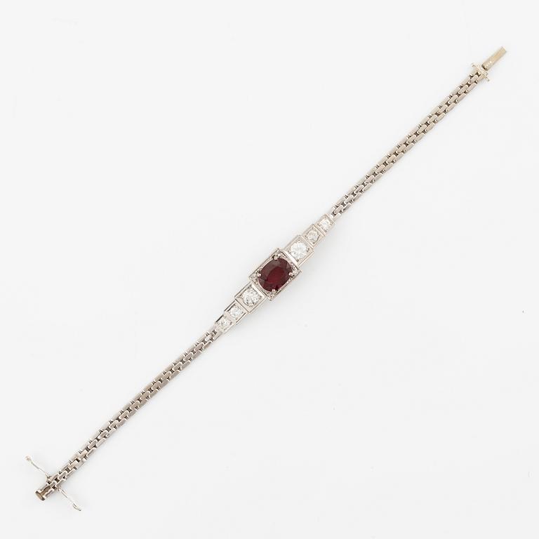 A bracelet 18K white gold with ruby and brilliant-cut diamonds. Malmö 1948.