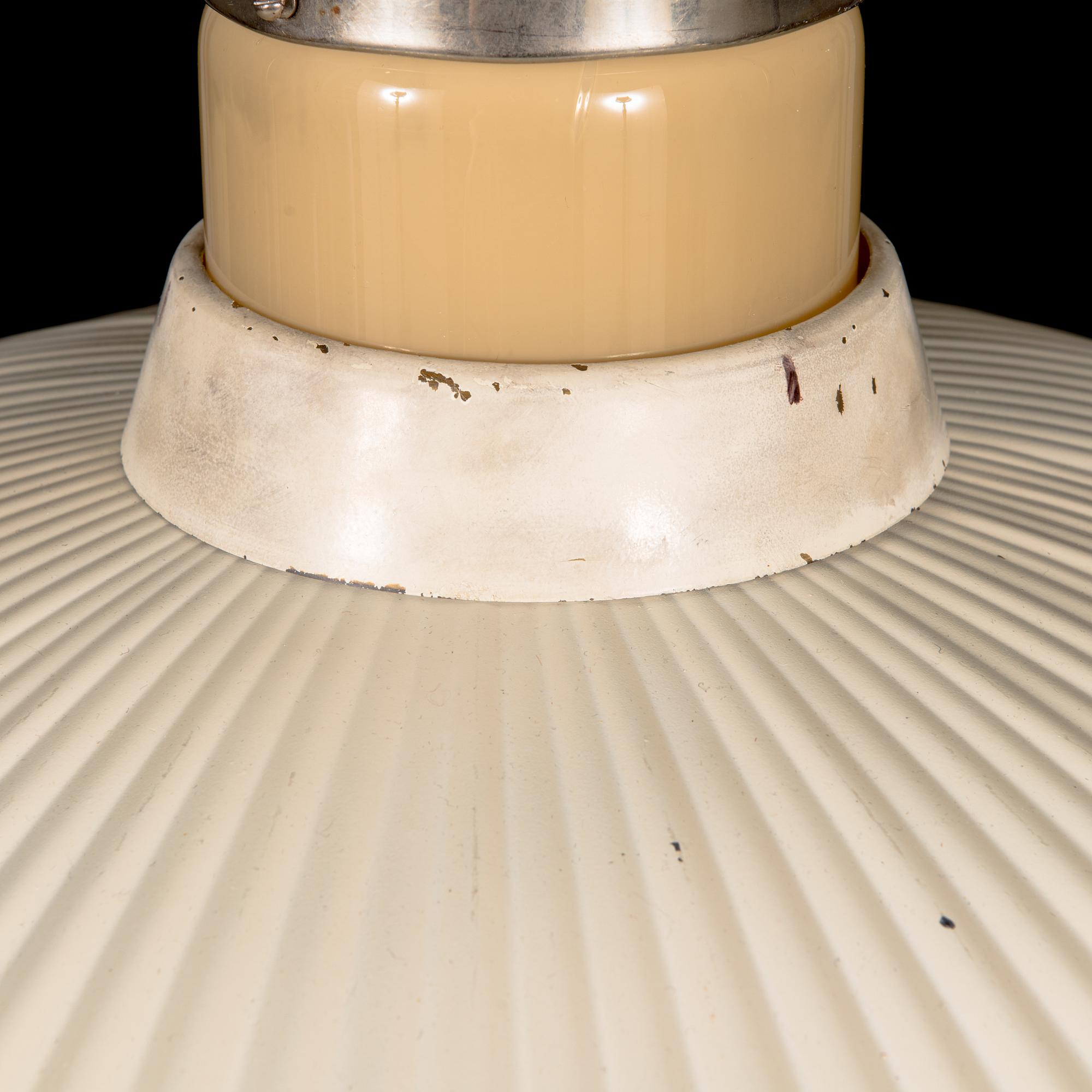 Paavo Tynell, a 1940 '2090' pendant light for Taito.