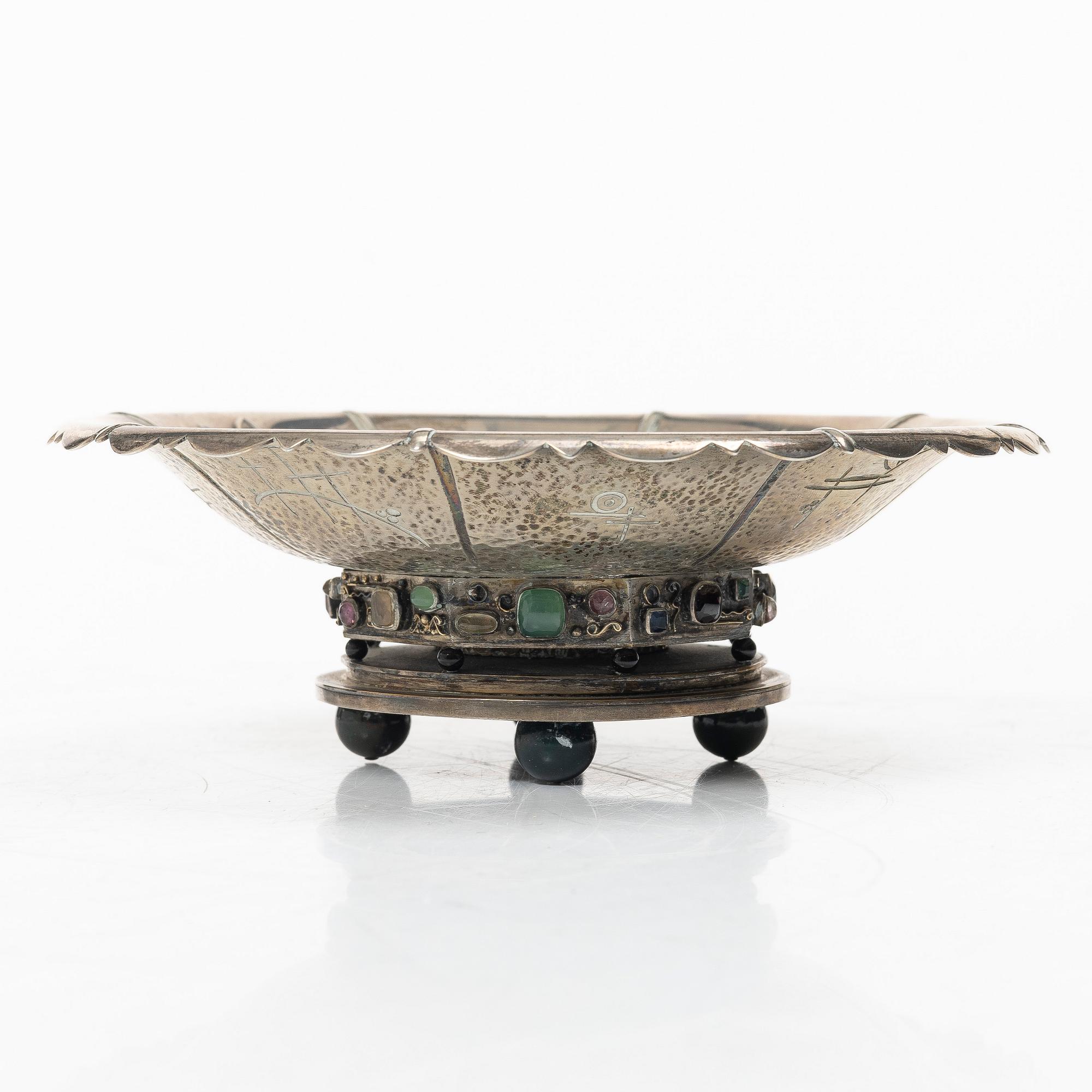 Bowl, silver, 20th century.