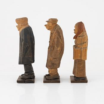 Carl Johan Trygg, figuriner, 3 st, skuret och målat trä, signerade CJ Trygg och otydligt daterade, 1920-tal.