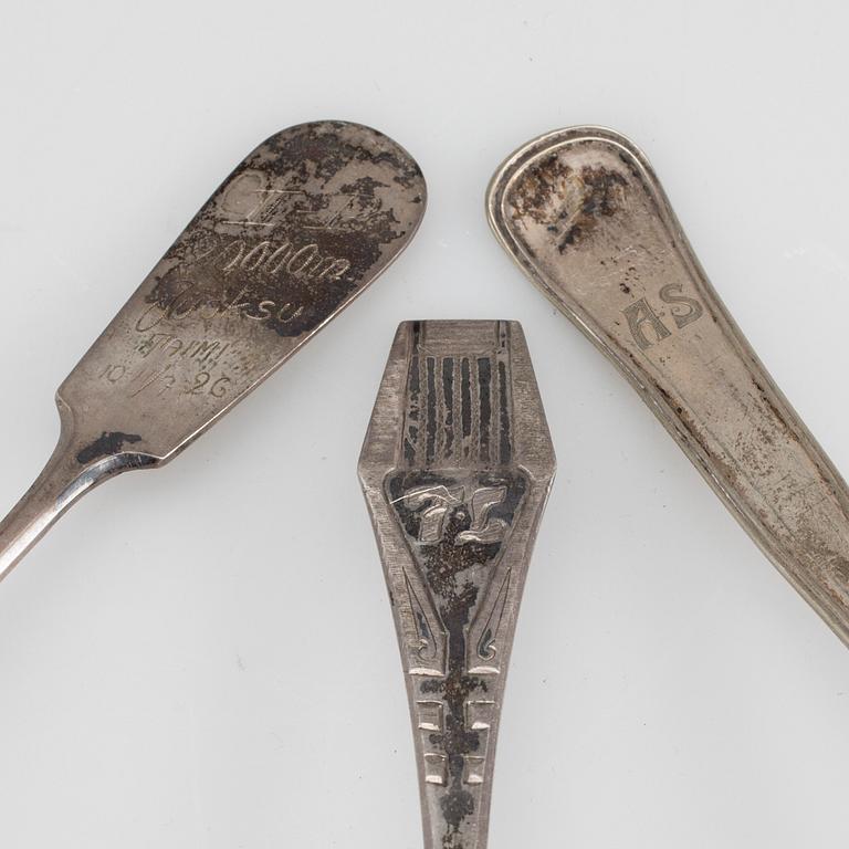 STRÖSKEDAR, 3 st, bl a Finland. 1920-tal. Vikt 118 g.