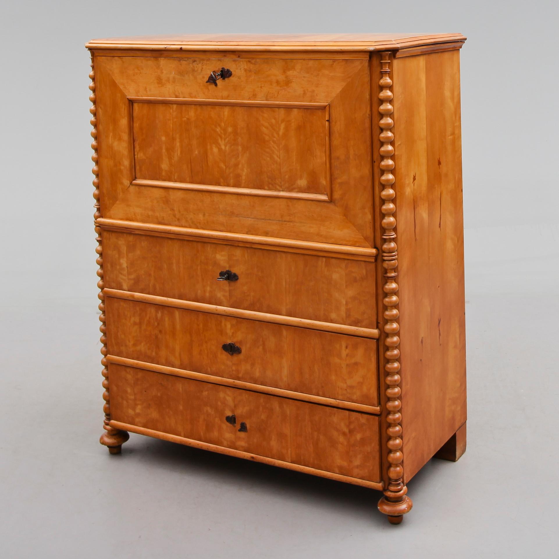 CHIFFONJÉ, 1800-talets mitt.