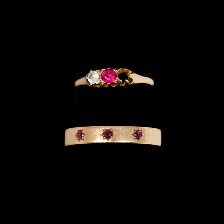 RINGAR, 2 st, 18k guld, 7g.