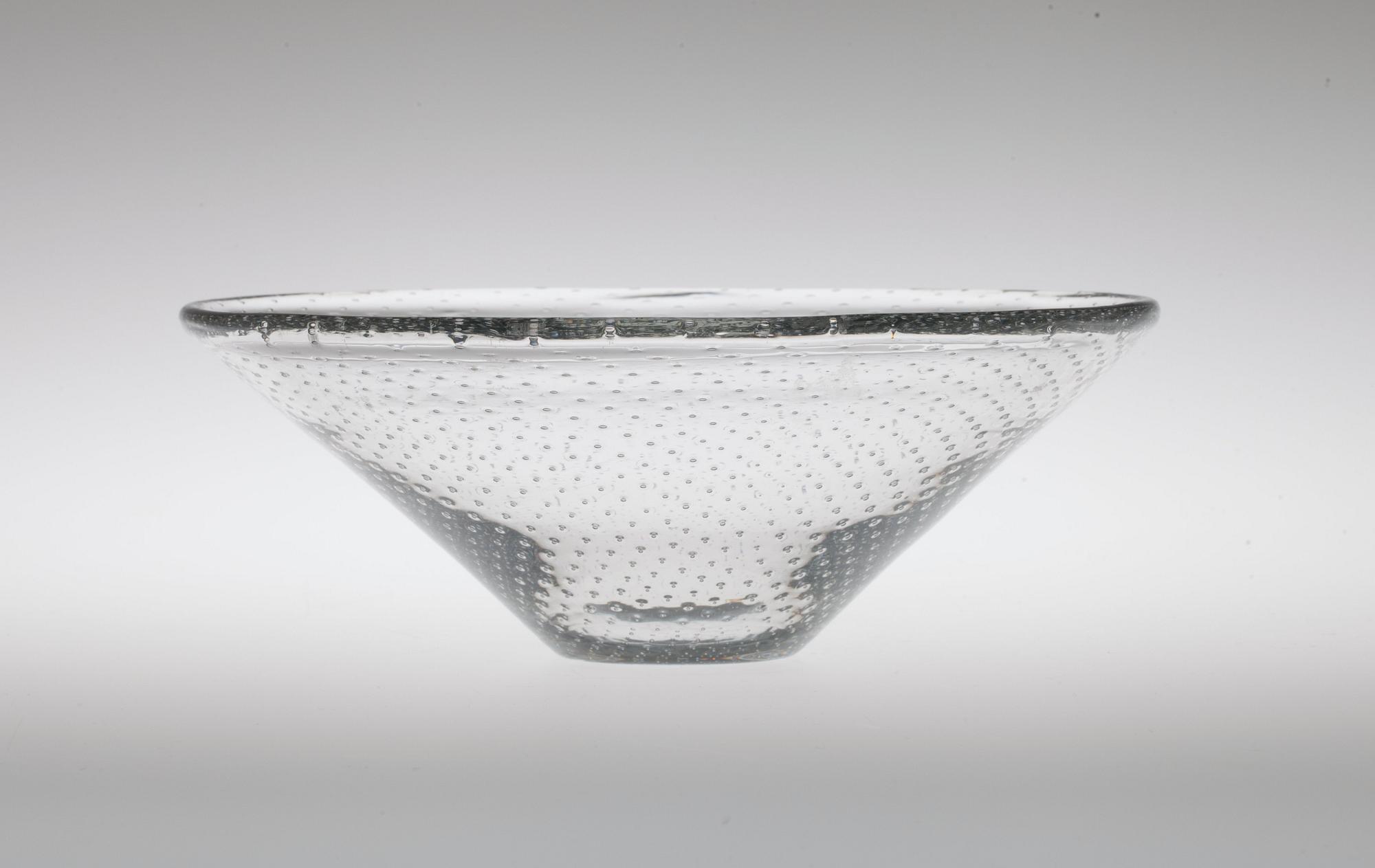 Gunnel Nyman, A BOWL.