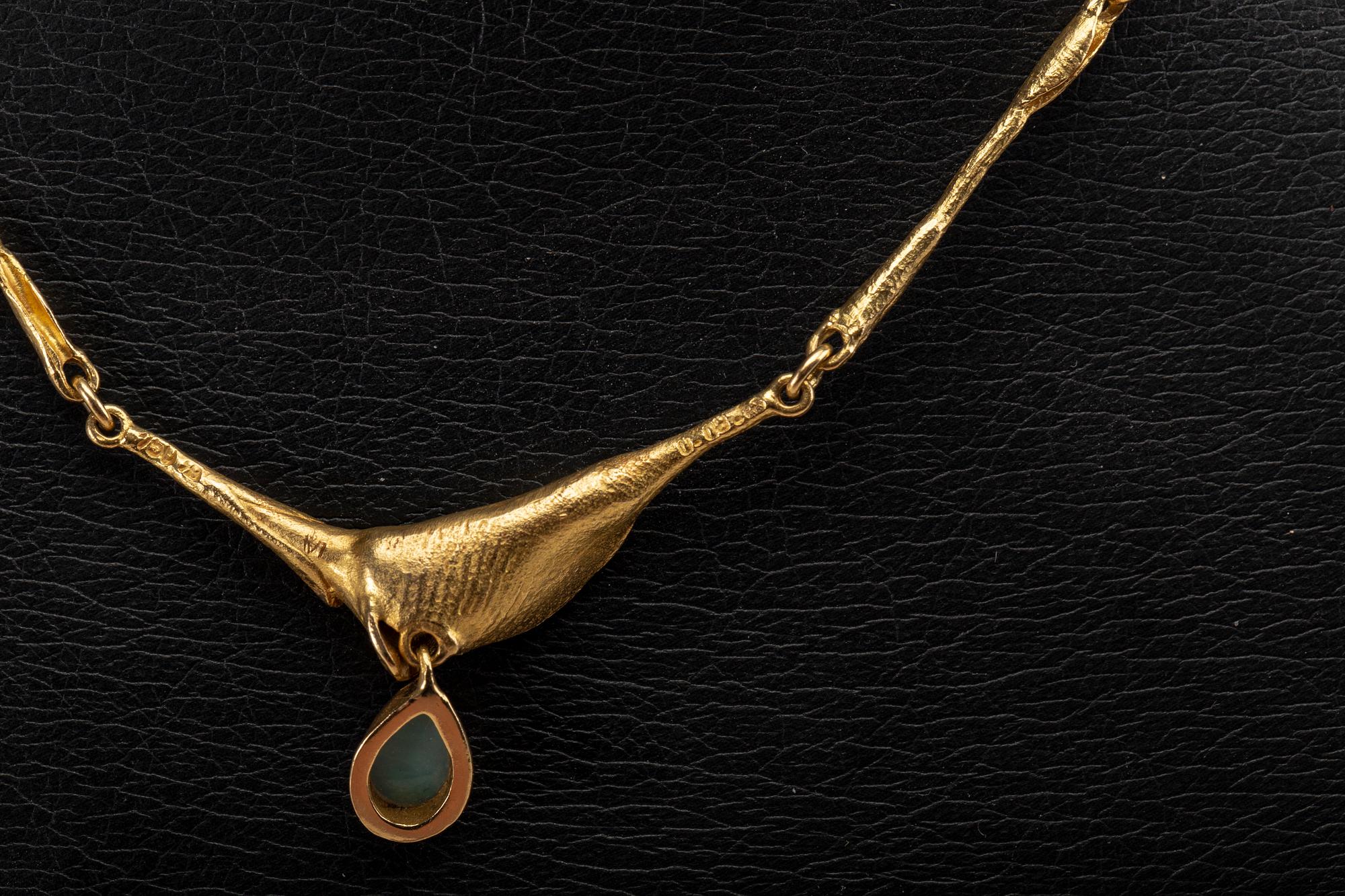 NECKLACE 18K gold 1brilliant-cut diamond approx 0,08 ct and 1 opal (probably doublet).