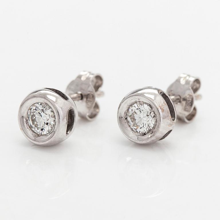 Örhängen, 14K vitguld med briljantslipade diamanter.