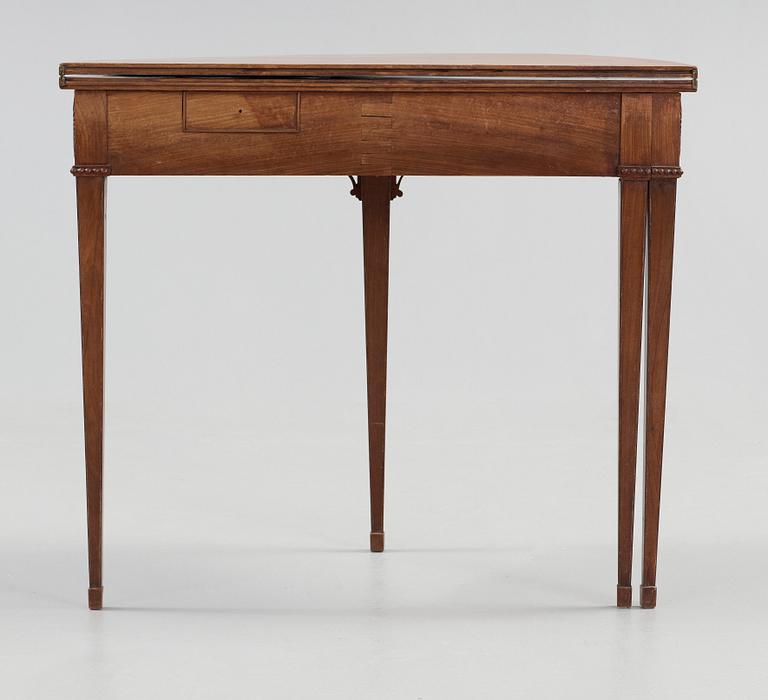 SPELBORD. Sengustavianskt stockholmsarbete, 1700-talets slut.