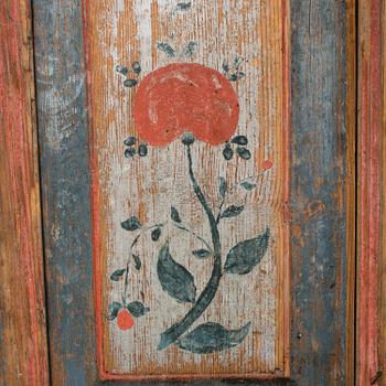 A painted pine gate leg table, 19th Century.