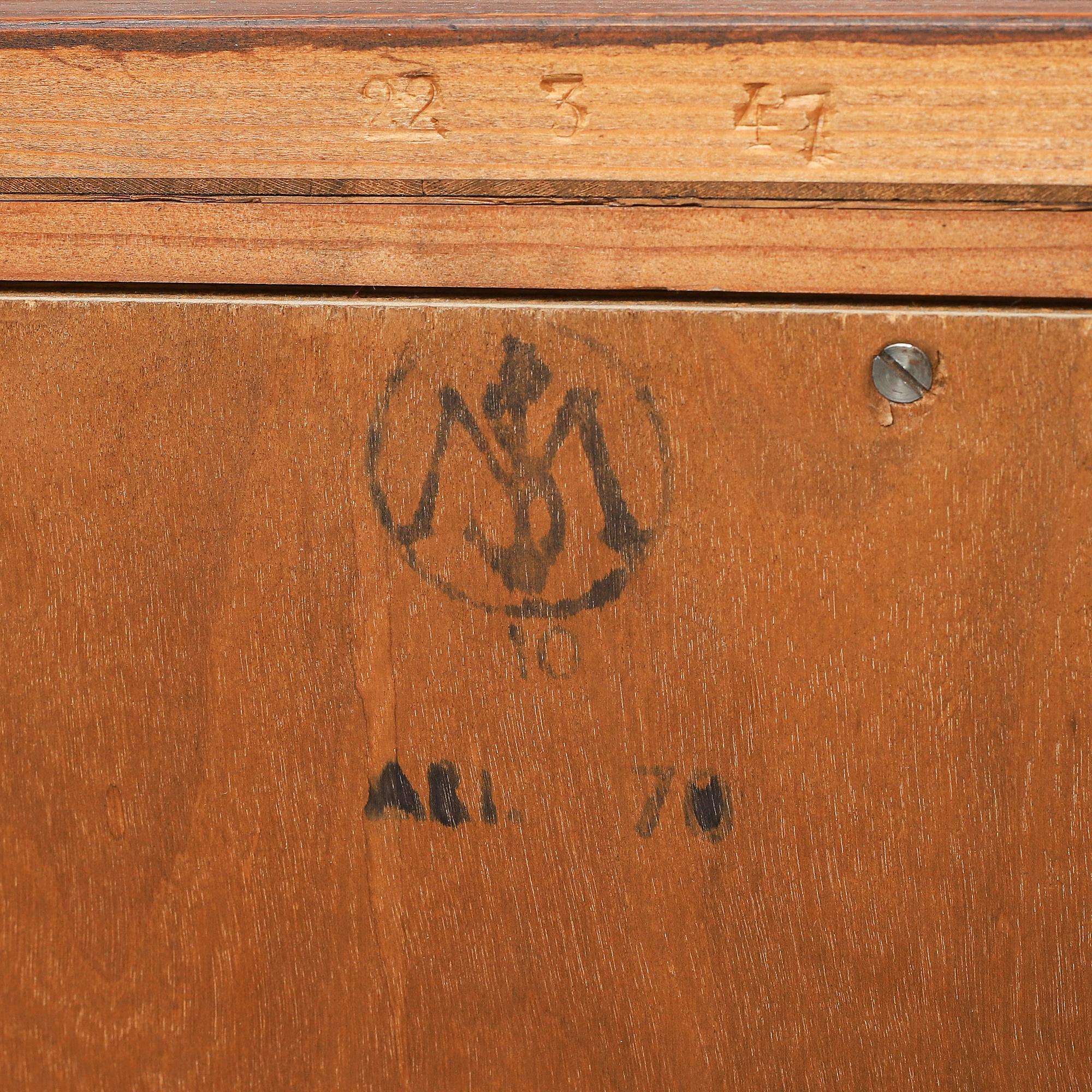 SKÅP, ett par, Thysells Möbler, Anderslöv, 1940-tal.