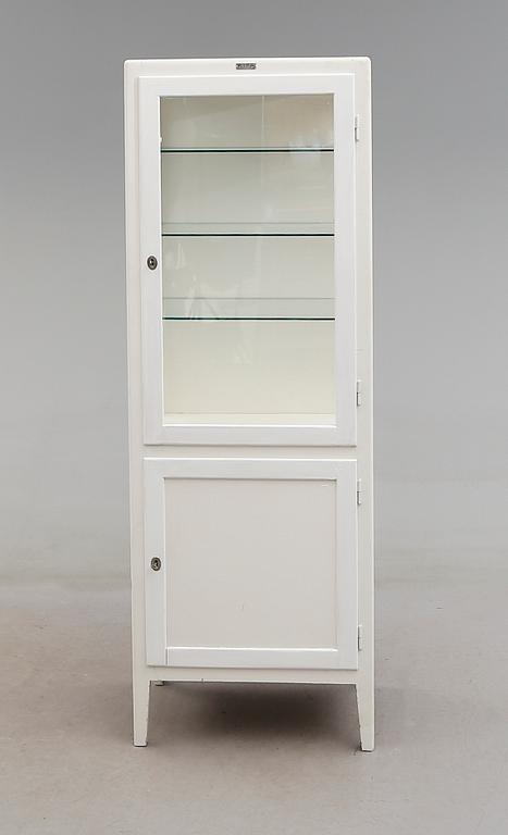 LÄKARSKÅP, Kifa, Stockholm, 1900-talets mitt.