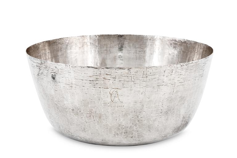 Tapio Wirkkala, SILVER BOWL.