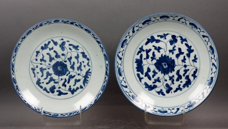 FAT, 2 st. Porslin, Kina, 1800-tal.