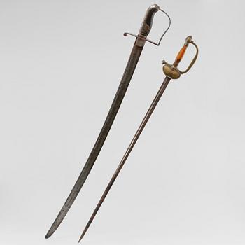 DRÄKTVÄRJA samt SABEL, 2 st, 1800-tal.
