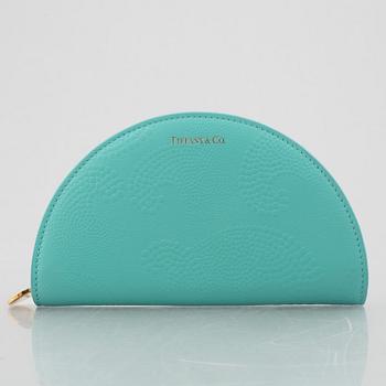 Tiffany & Co, a wallet.