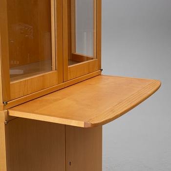 Carl Malmsten, vitrinskåp, "Undantaget", 1900-talets slut.