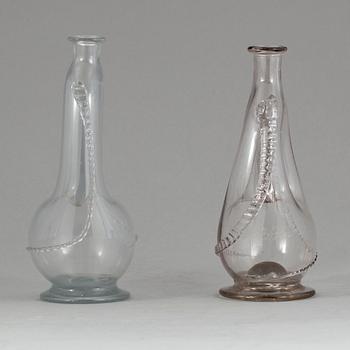 KRANSFLASKOR, 2 stycken, glas, 1800-tal.