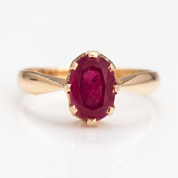 RING, 14K guld, rubin.