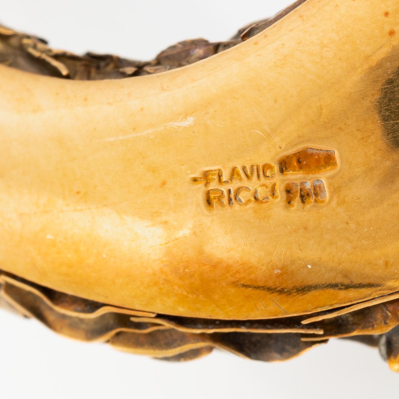 Hänge/brosch Flavio Ricci  18K guld med runda briljantslipade diamanter.