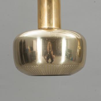 TAKLAMPOR, ett par, Wilhelm Lauritzen för Louis Poulsen, 1900-talets andra hälft.