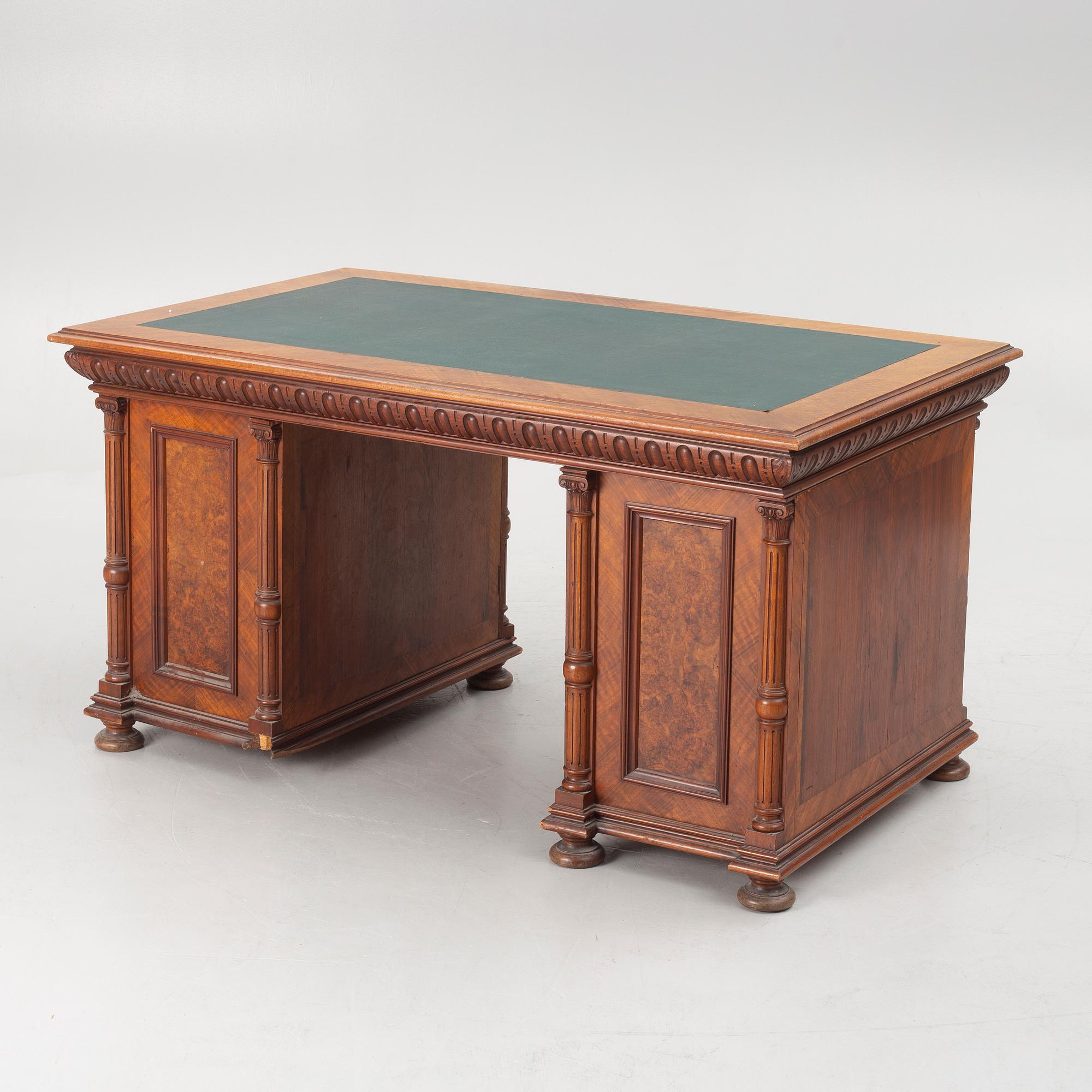 Desk, neo-Renaissance, 19th century.