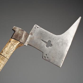 BERGSMANSYXA, troligen Sachsen, bär datering 1724.