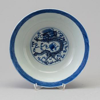 A blue and white bowl, Qing dynasty, 19th Century with Kangxi mark.