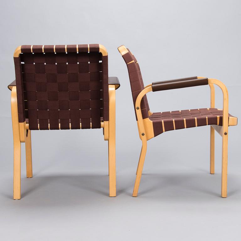 ALVAR AALTO, A pair of '45' armchairs for Artek late 20th century.