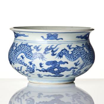 A blue and white four clawed dragon censer, Transition, 17th century.