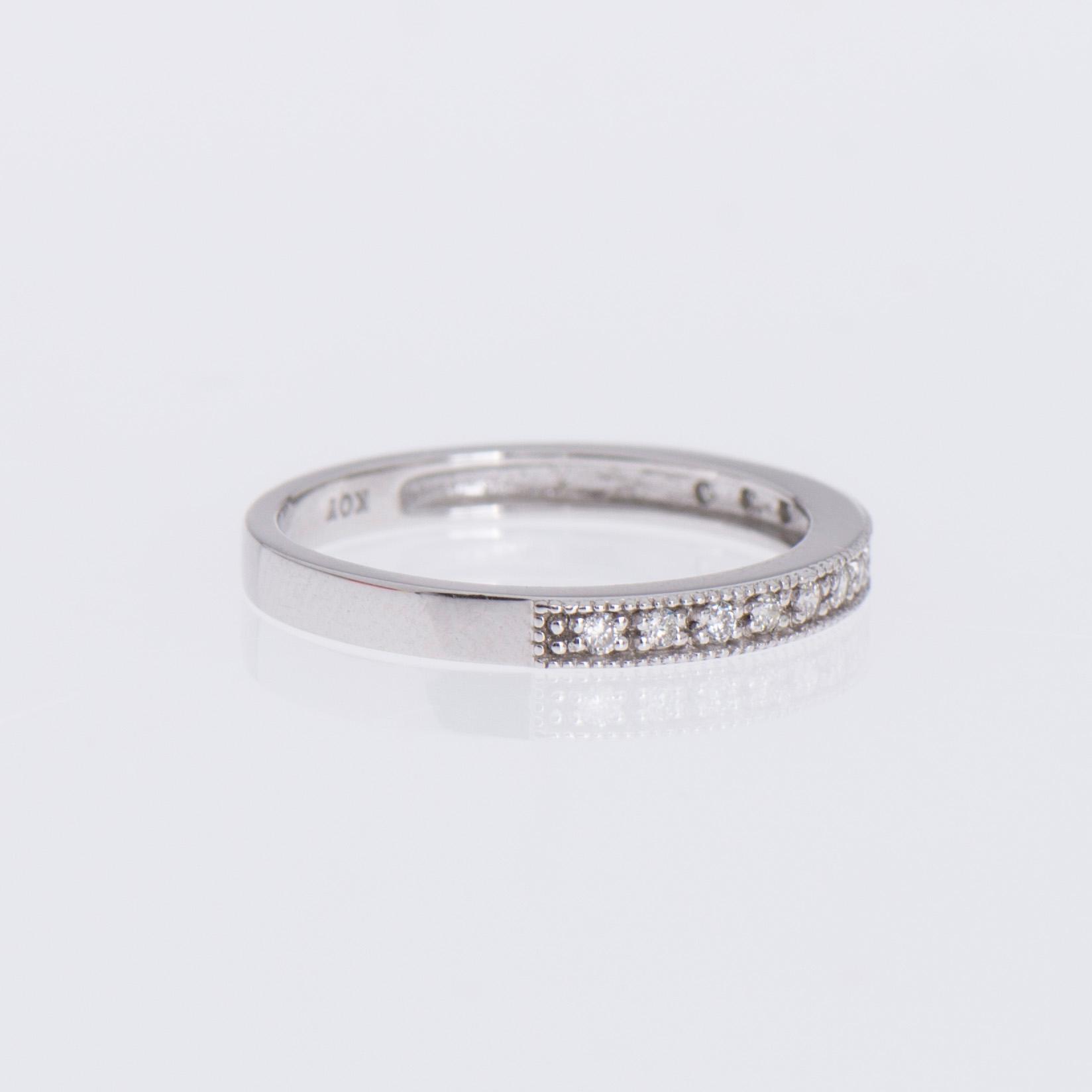 RING, briljantslipade diamanter, 14K vitguld. Suomen korutuote.