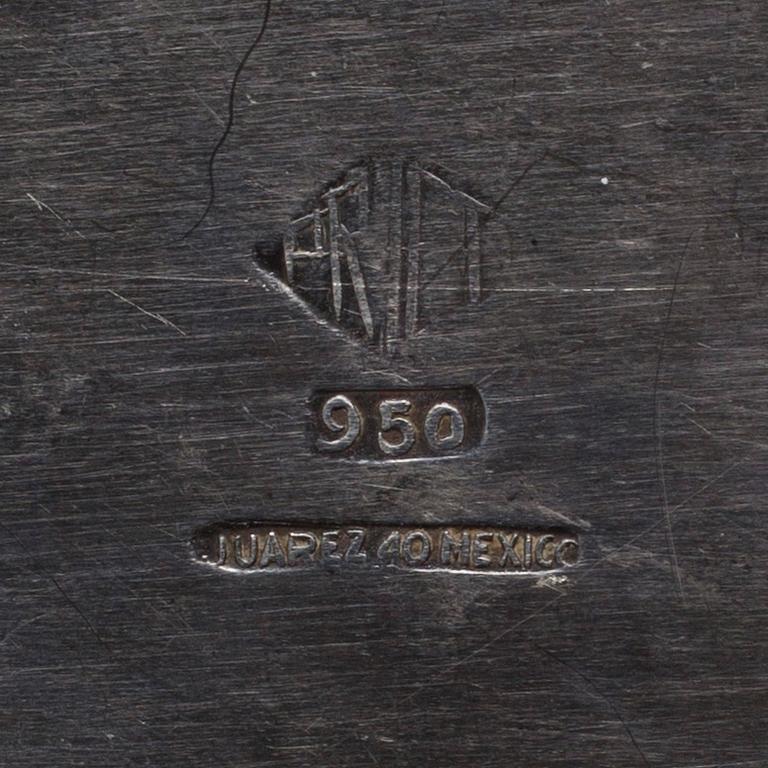 BRICKA, silver 950, Mexico, 1900-talets andra hälft, vikt ca 539 g.