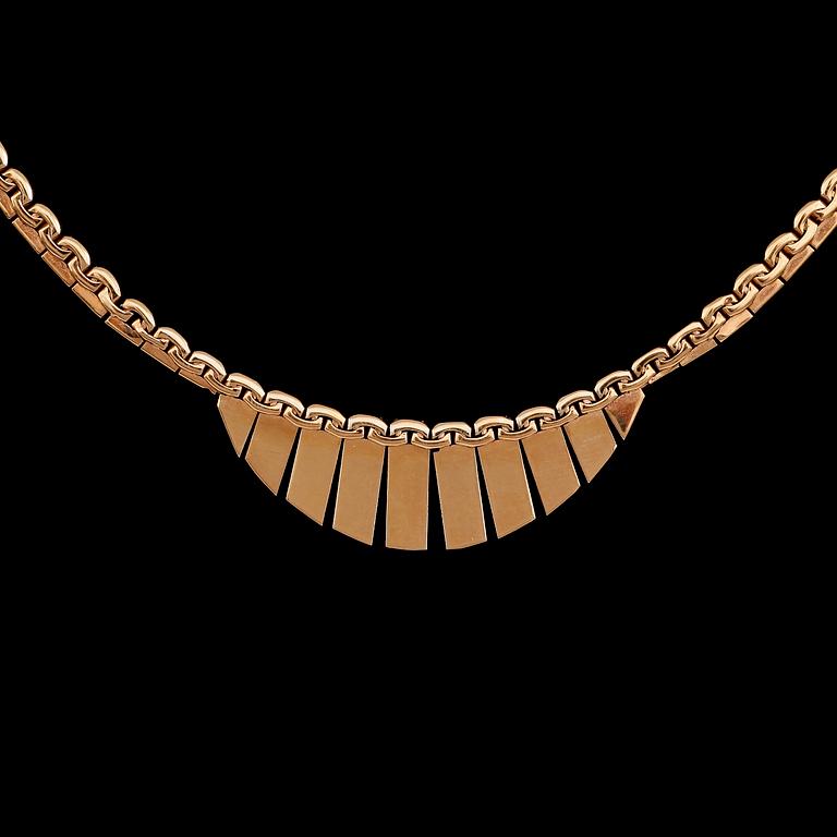 COLLIER, 18 k guld. Vikt ca 20 g.