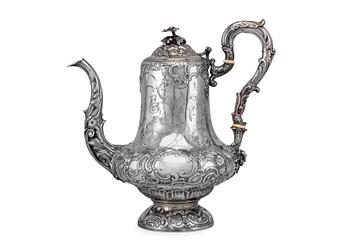 368. A COFFEE POT, 84 silver. Carl Tegelsten St Petersburg 1851. Height 27 cm. Weight 1350 g.