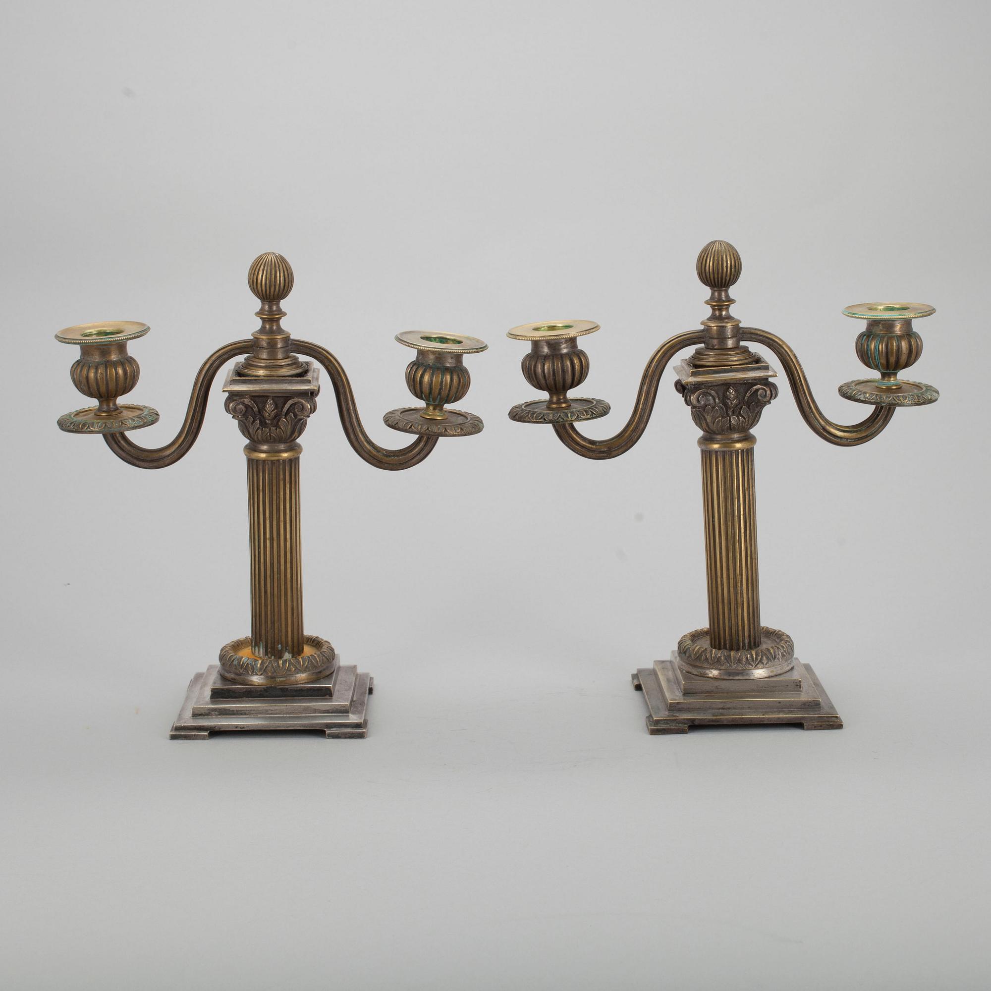 KANDELABRAR, ett par, försilvrad mässing, Ryssland 1900-talets början.