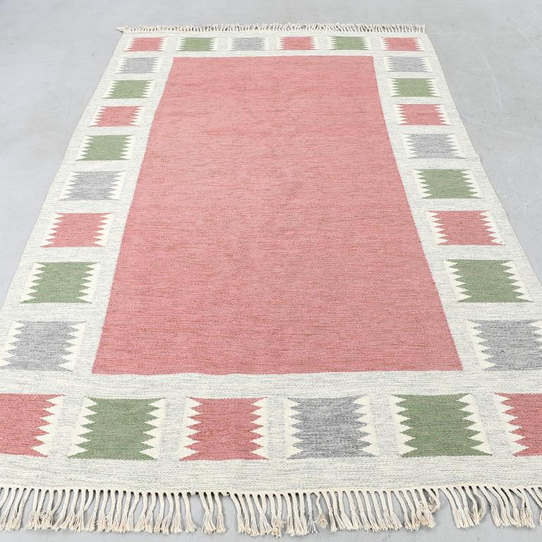 Rug possibly signed by Birgitta Södergren, rölakan, approximately 287x192 cm.