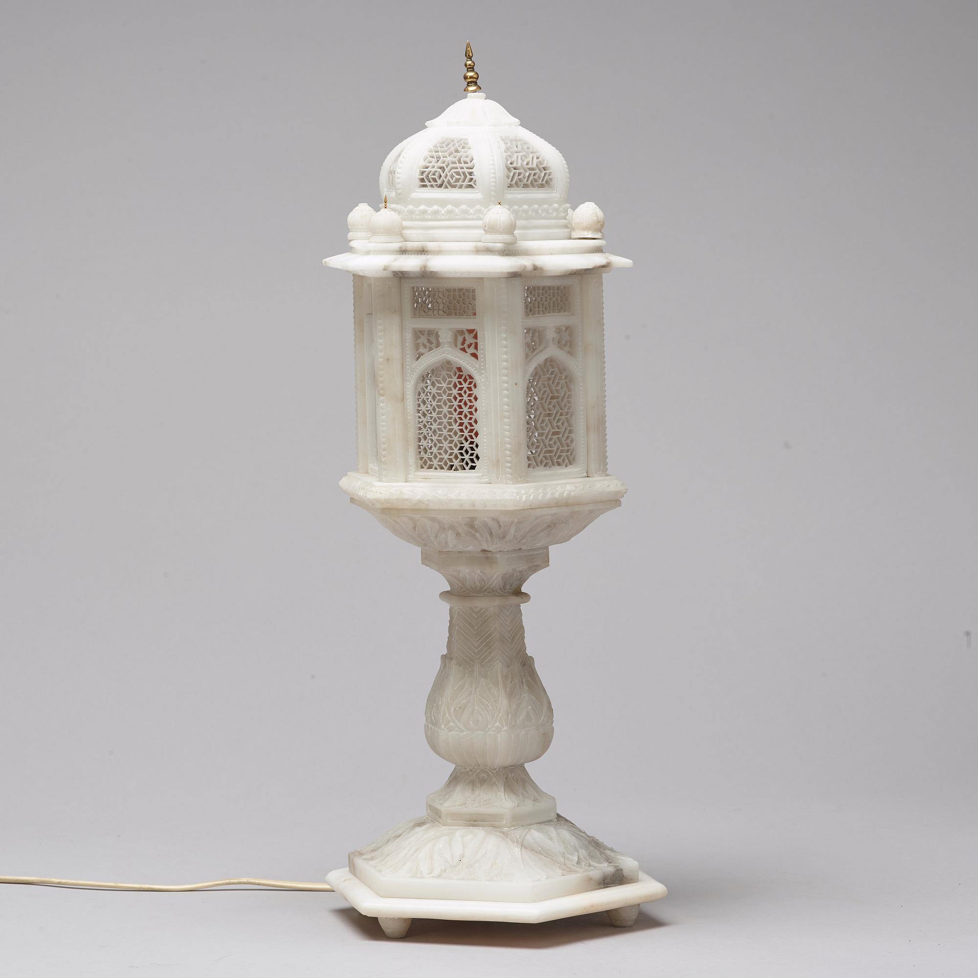 Bordslampa, alabaster, Agra, Indien.