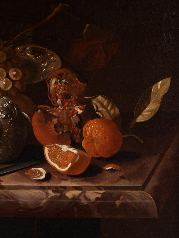 Pieter Gerritsz. van Roestraten, Stilleben med silverföremål, frukter och kniv.