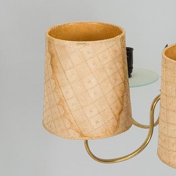 Paavo Tynell, kattovalaisin, malli 9030, Taito, 1900-luvun puoliväli.