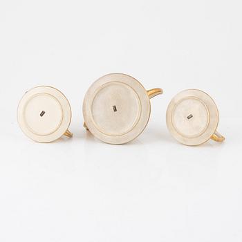 Schatull med servis, 15 delar, satsuma, signerad, Japan, sen Meiji (1868-1912).