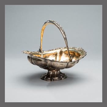 A BREAD BASKET, silver, Russia, St. Petersburg 1839, Adolf Sper. Weight 834 g.