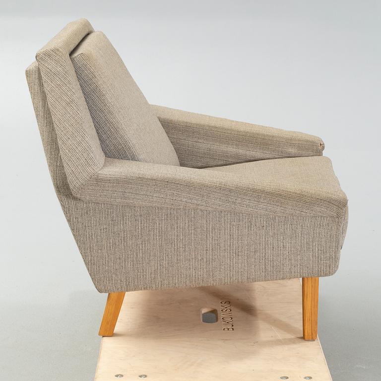 A 1960s lounge chair.