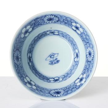 A small blue and white conical bowl, Tianqi/Chongzhen (1635-1650).
