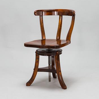 Kontorsstol, omkring 1900.